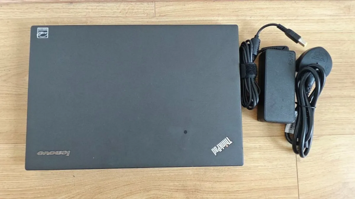 Lenovo ThinkPad x240 i5/8GB/256GB Laptop NoteBook - Image 4