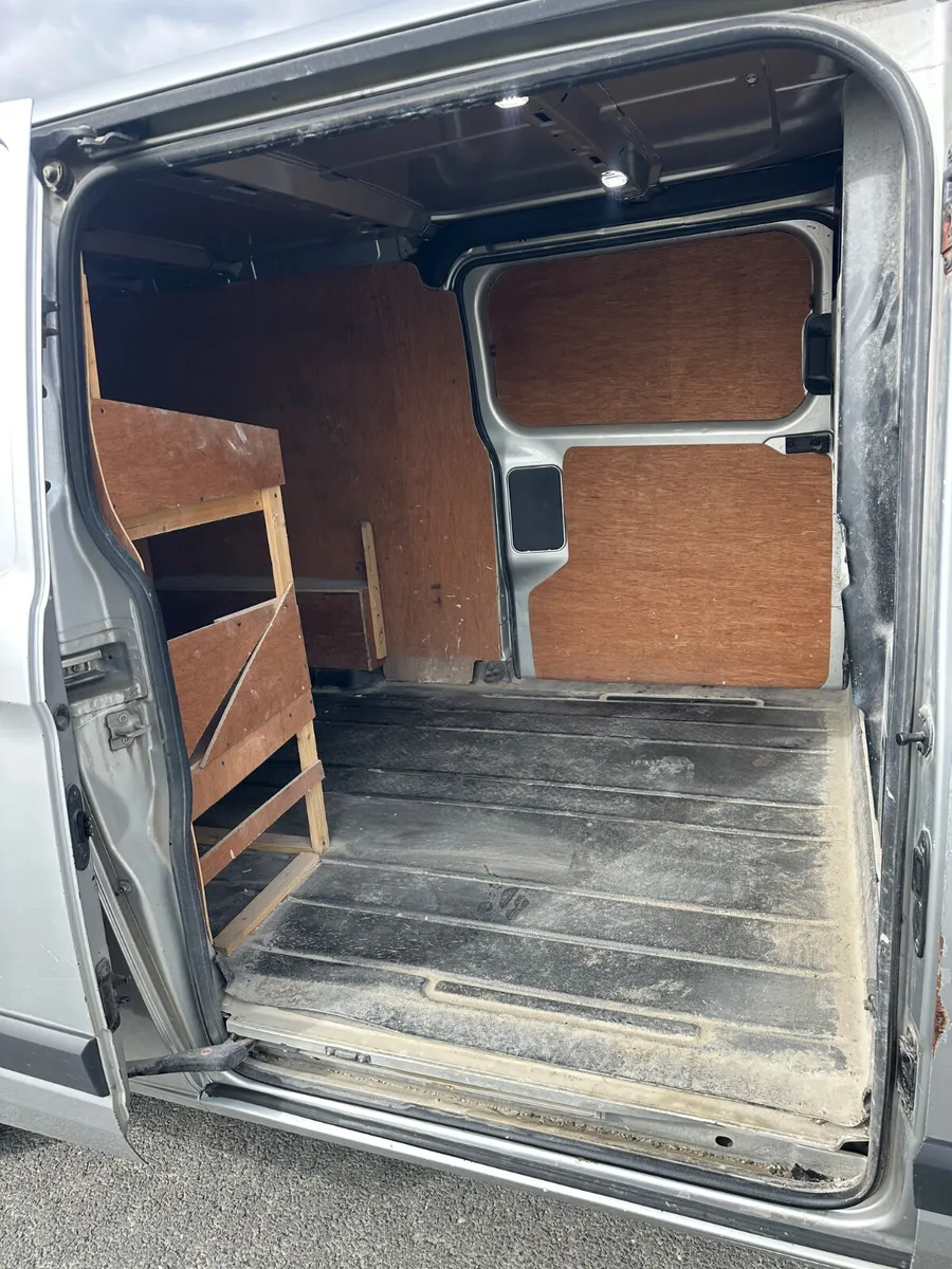 Ford Transit Trend LWB 2017 TAX/DOE 06/27 - Image 4