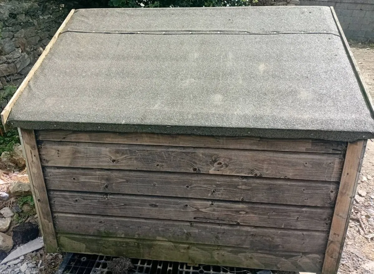 Dog house - Image 2