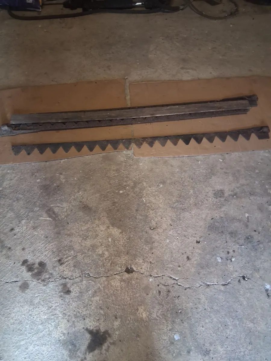Finger bar knives - Image 2
