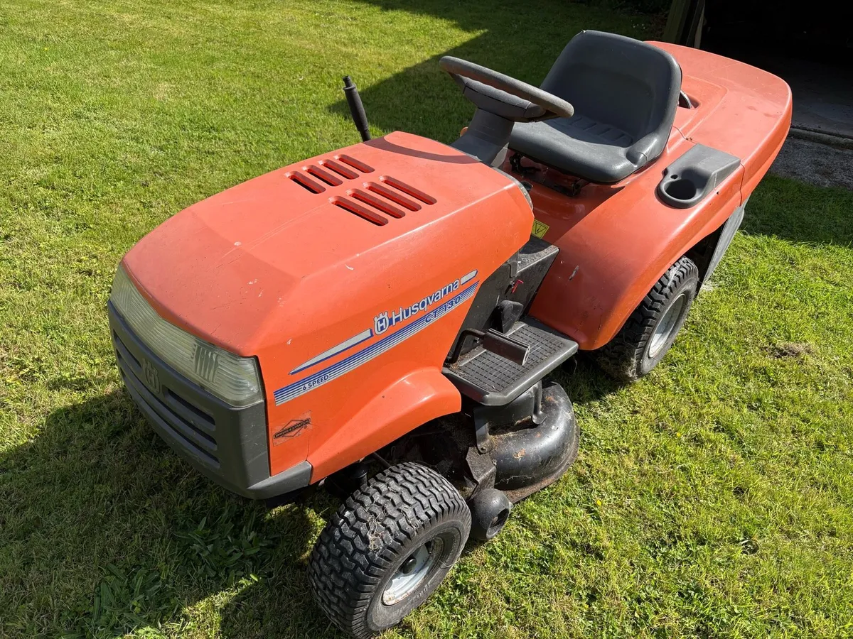 Husqvarna CT 130 Ride-On Lawnmower - Image 4