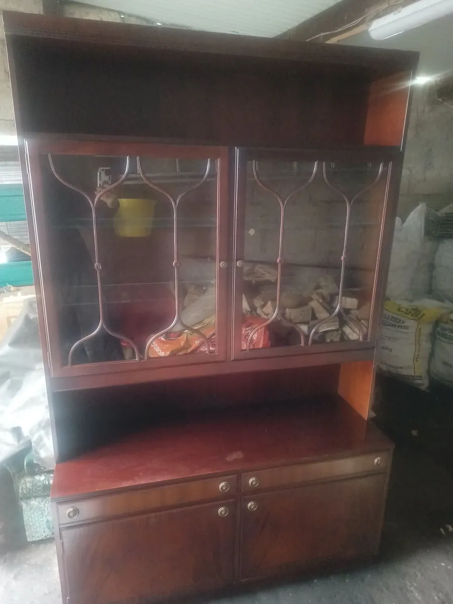 display cabinet - Image 1