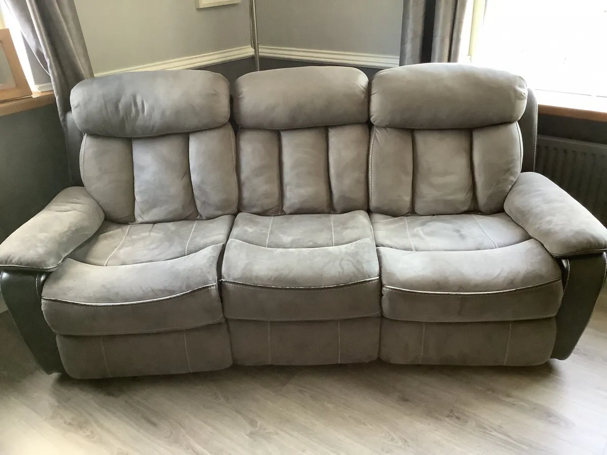 Couch - Image 1