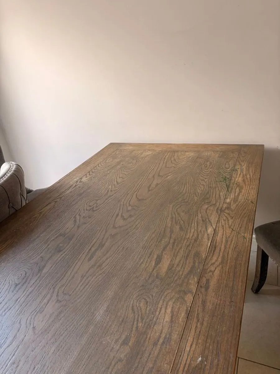 Solid wood table with dining chairs - Image 2