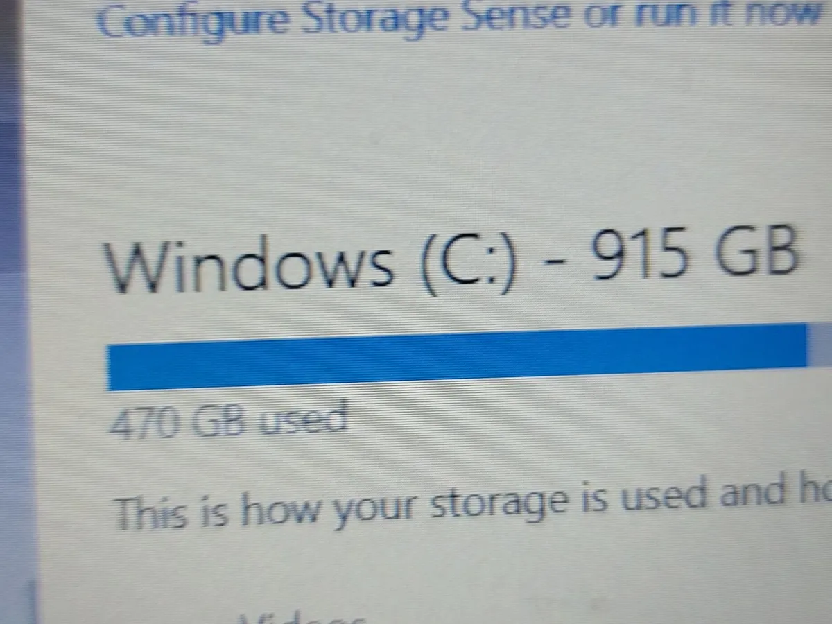 HP 15.6" Laptop, 4GB Ram, 1 TB HDD, Wins 10, - Image 3
