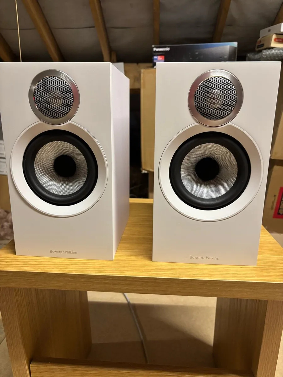 Bowers & Wilkins 607 S3 - Image 1