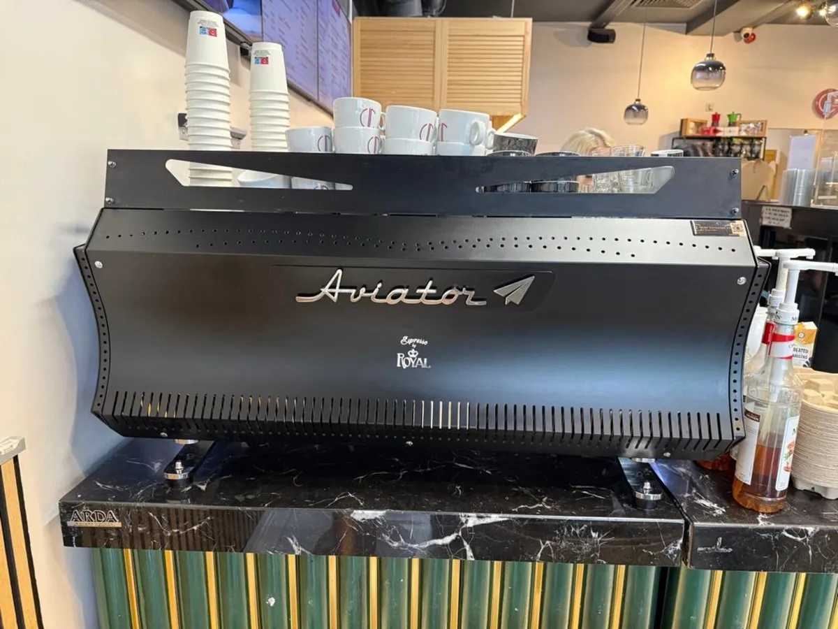AVIATOR 3-GROUP COFFEE MACHINE - Image 3