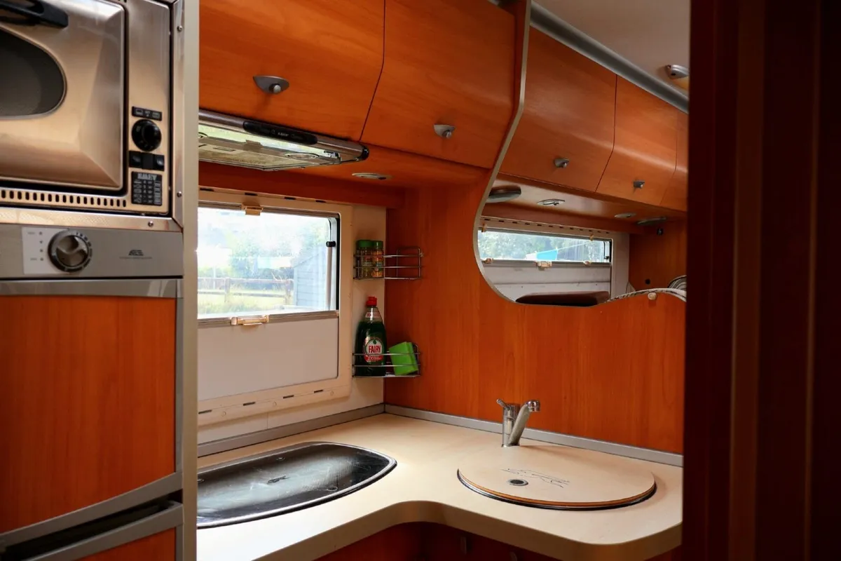 Perfect Family Motorhome - 07 Laika EcoVip 1 - Image 3