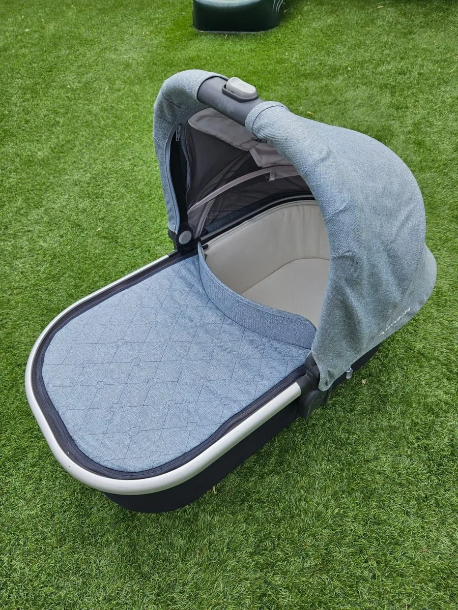 Uppababy Vista 2 Travel System - Image 3