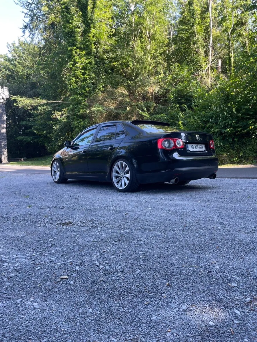 MK5 Jetta 2010 - Image 2