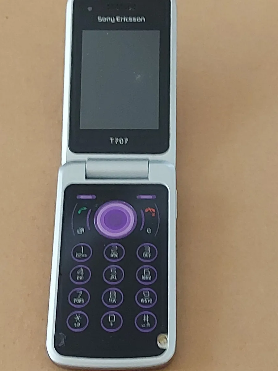 Sony Ericsson T707 Mobile Flip Phone, Open Network - Image 3