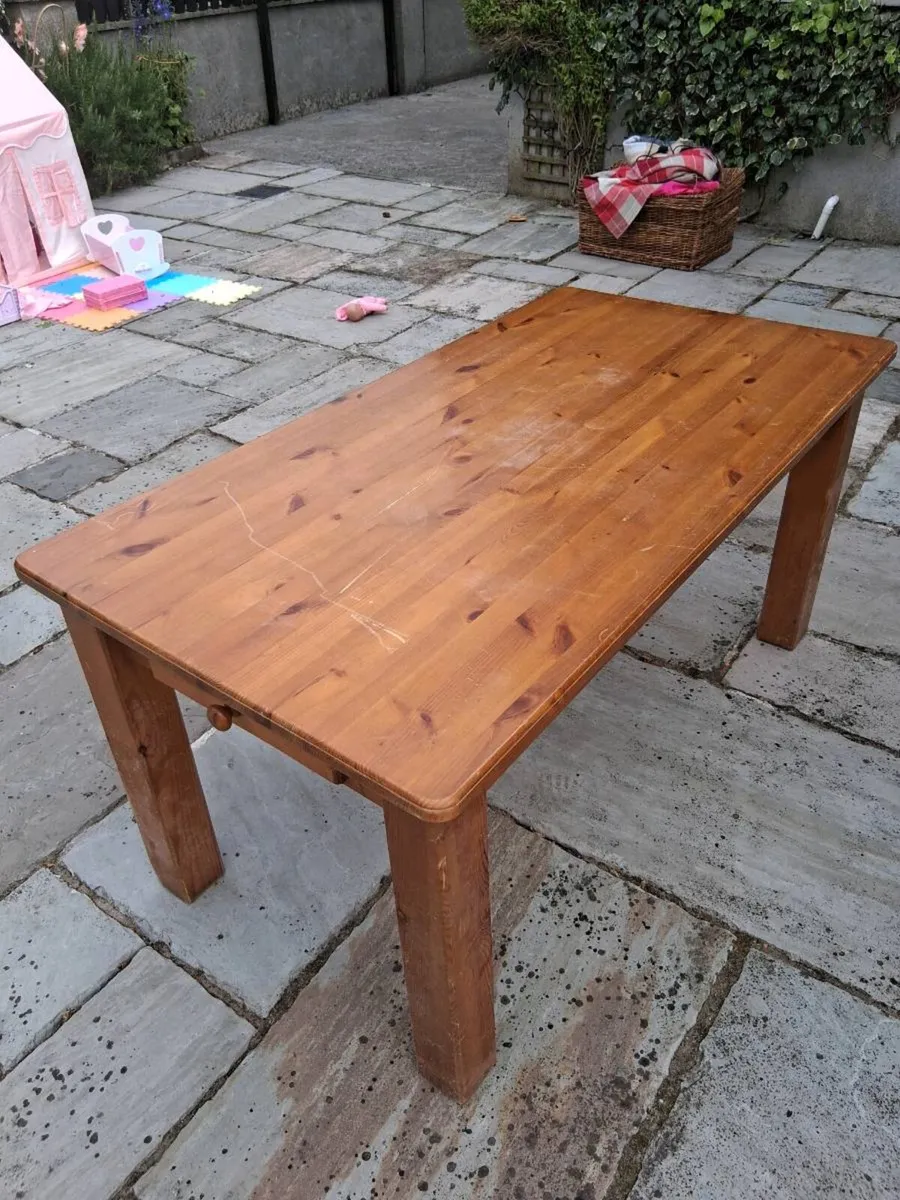 Kitchen table 5 foot long by 32 inches wide - Image 3