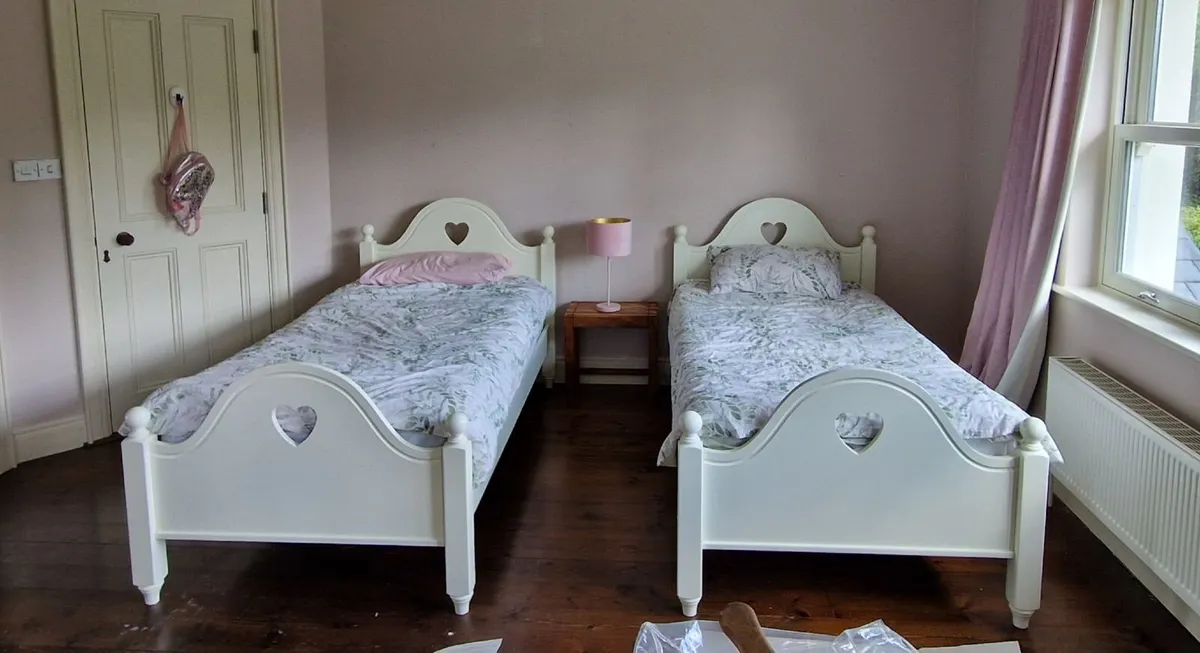 2 Single Beds - sold as a pair or seperately - Image 1