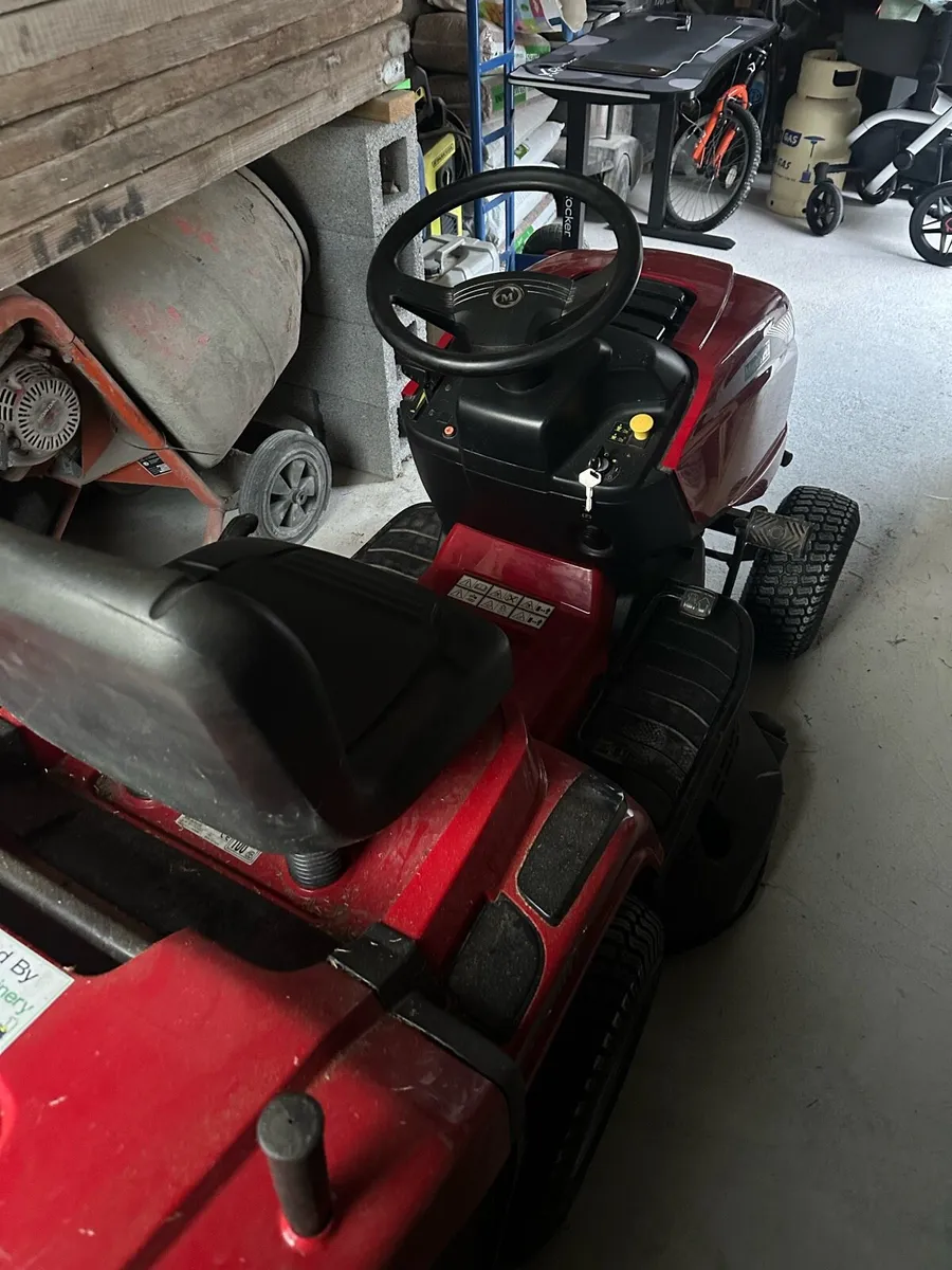 Ride on lawnmower - Image 3