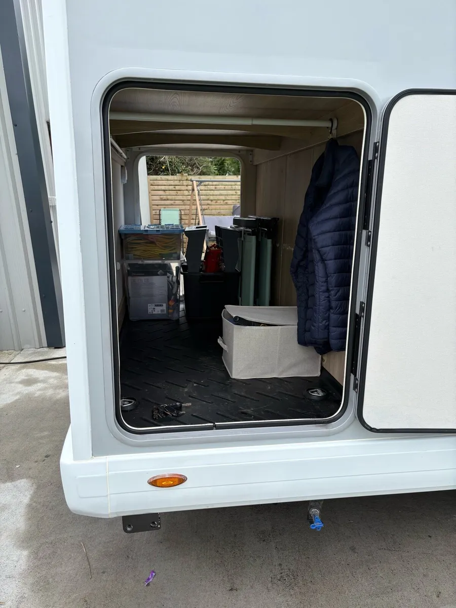 2019 elddis autoquest  exclusive edition camper - Image 3