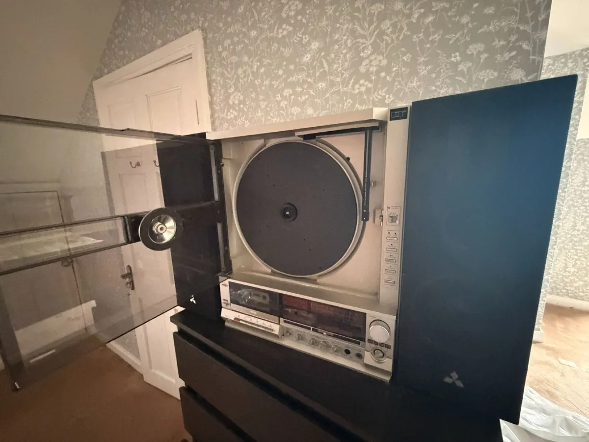 Mitsubishi Linear turntable X7 - Needs Repair - Image 3