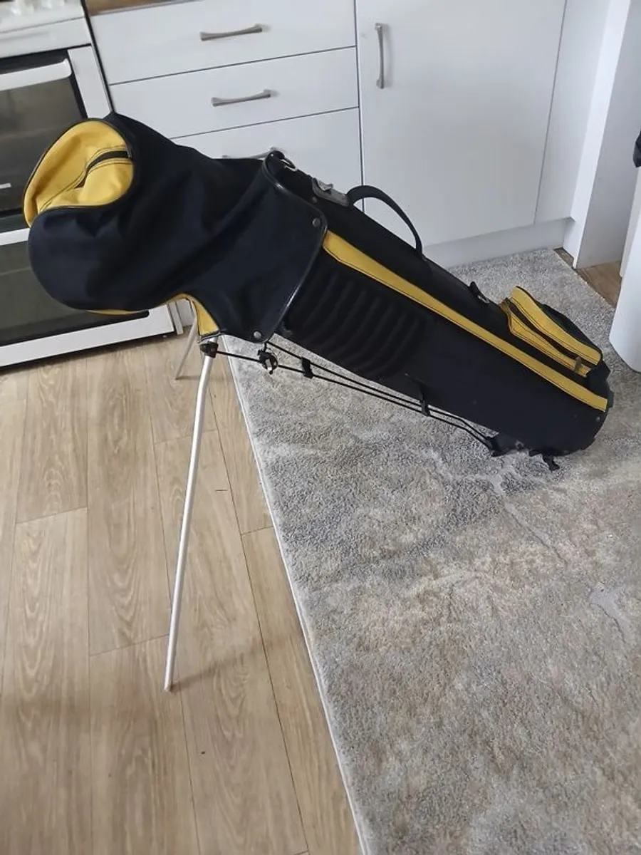 Golf Bag And Clubs - Image 2