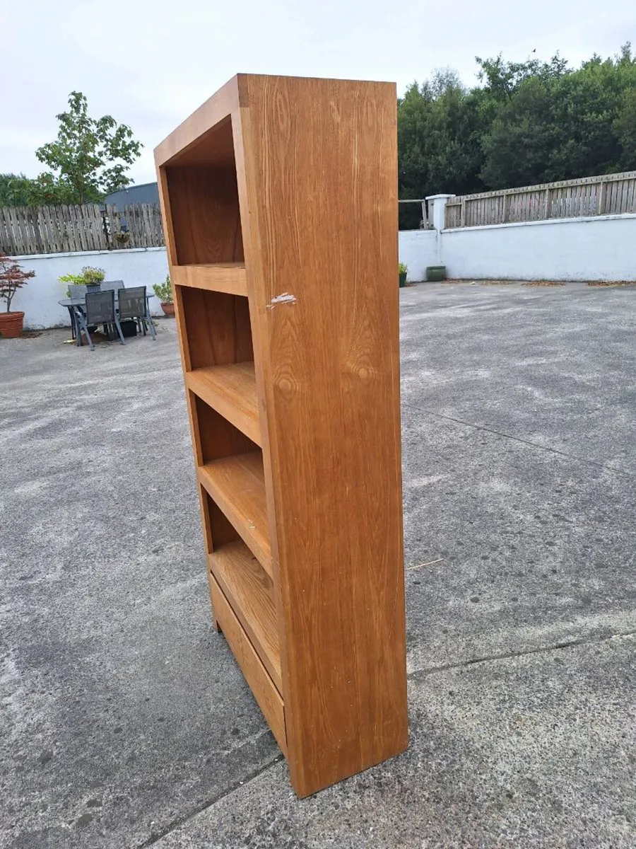 Large heavy oak bookcase - Image 3