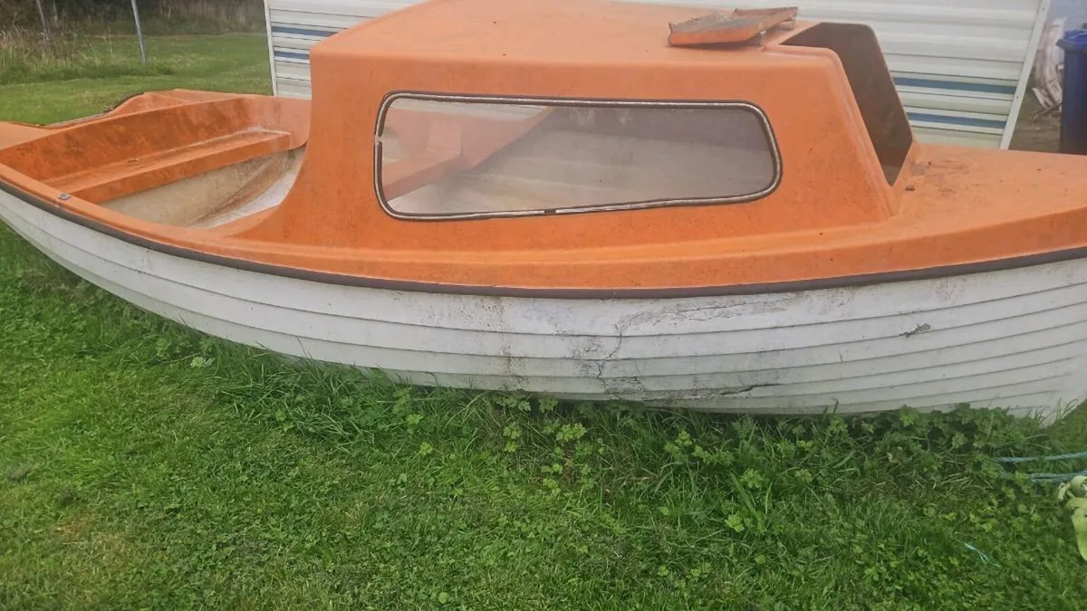 Boat project fiberglass damage - Image 2