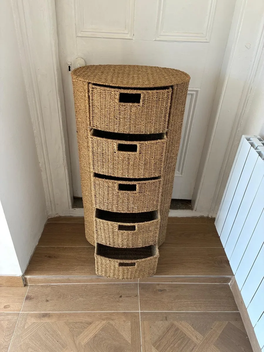 Wicker drawers storage - Image 2