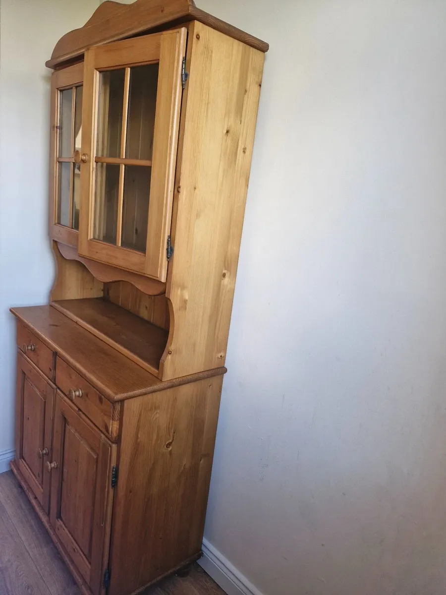 Solid Pine Kitchen Dresser /Display Cabinet – €200 - Image 4