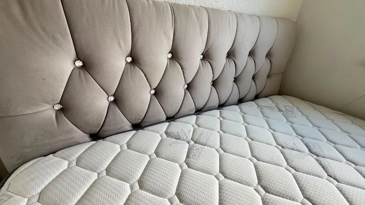 Double Bed - Image 2
