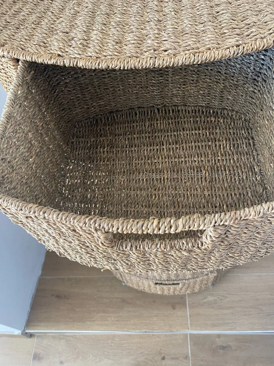 Wicker drawers storage - Image 4