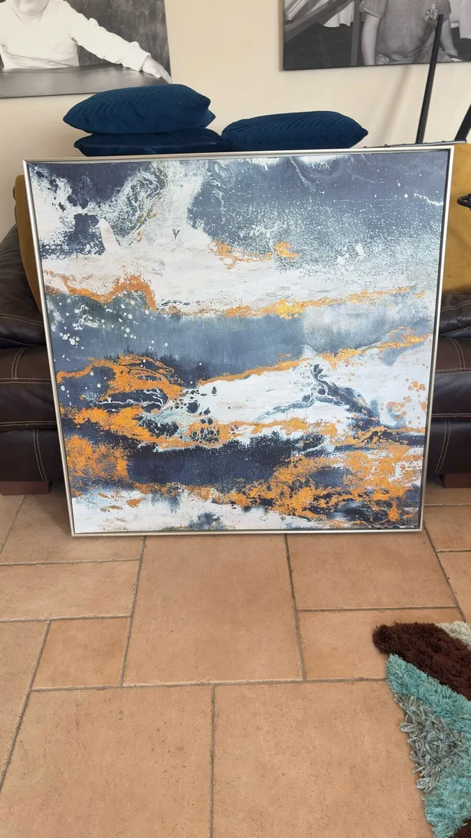 Beautiful Canvas Painting - Image 1