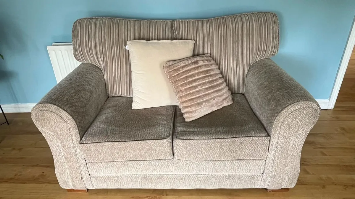 3 & 2 Seater Sofa Set - Image 2