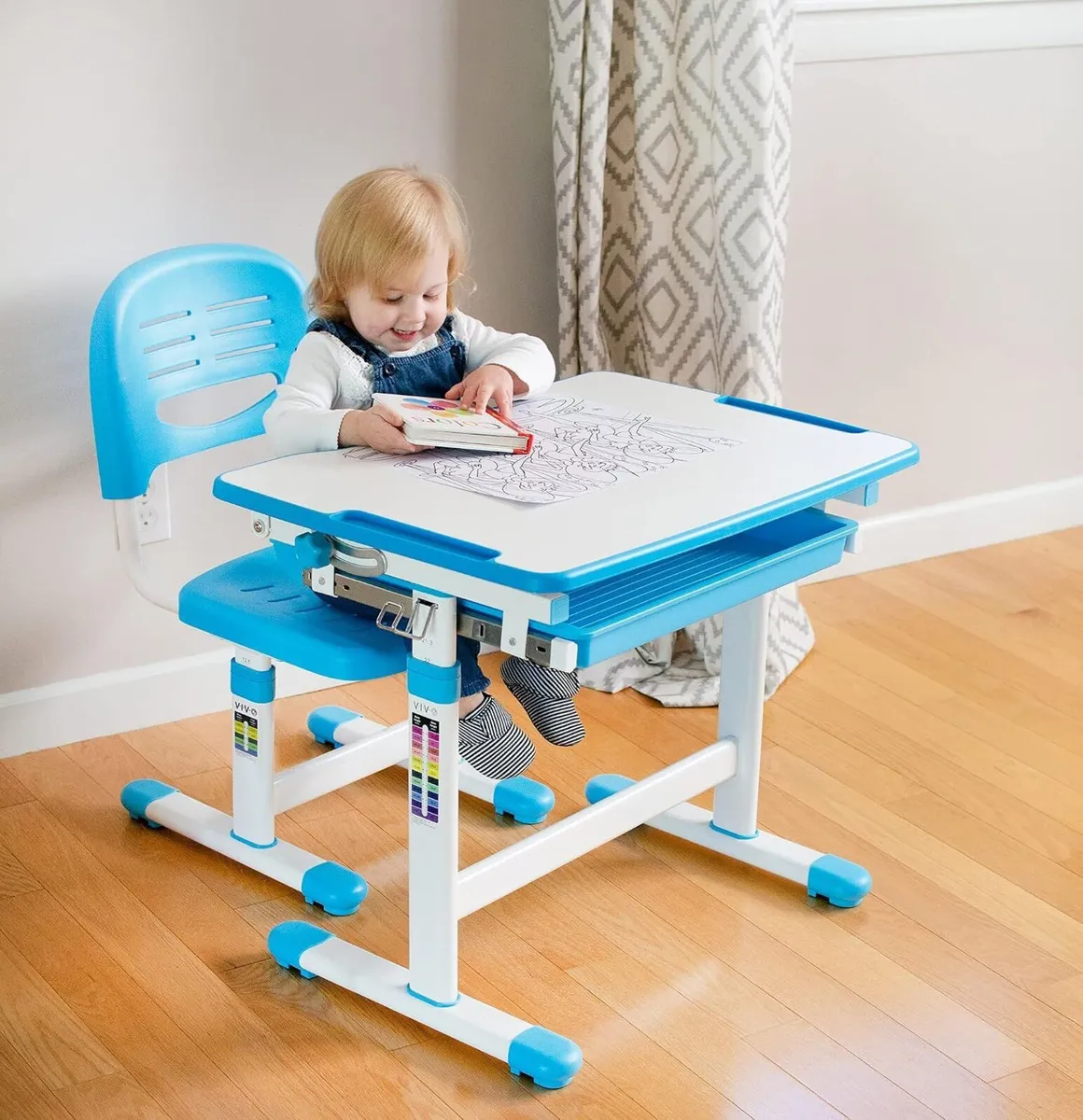 Adjustable Childrens Desk and Chair Set Kids - Image 4