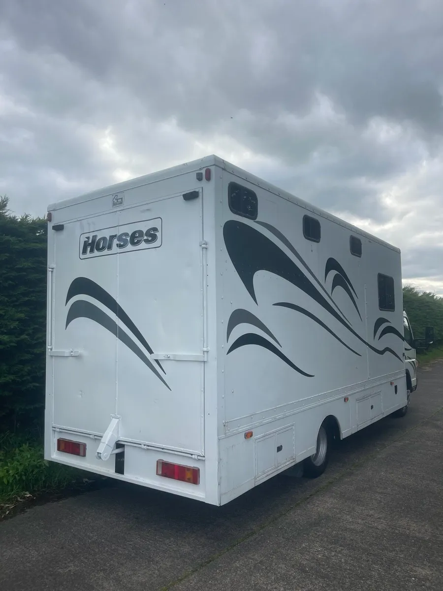 2019 7.5Ton horse lorry - Image 2