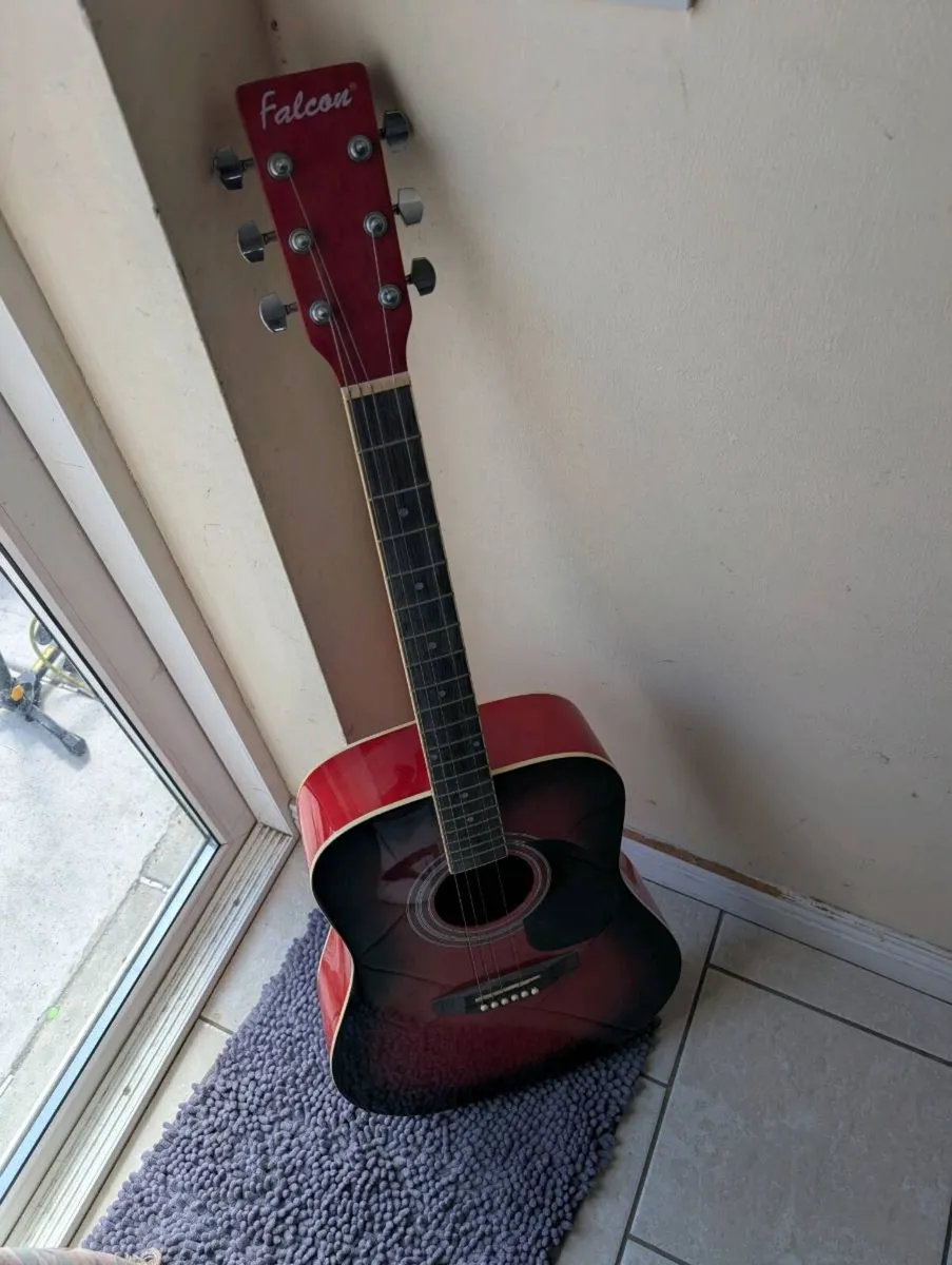3 Guitars for the price of 1 first come first serv - Image 4