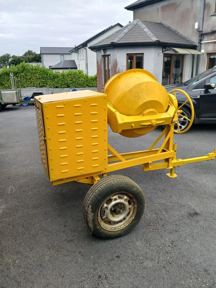 Cement mixer - Image 2
