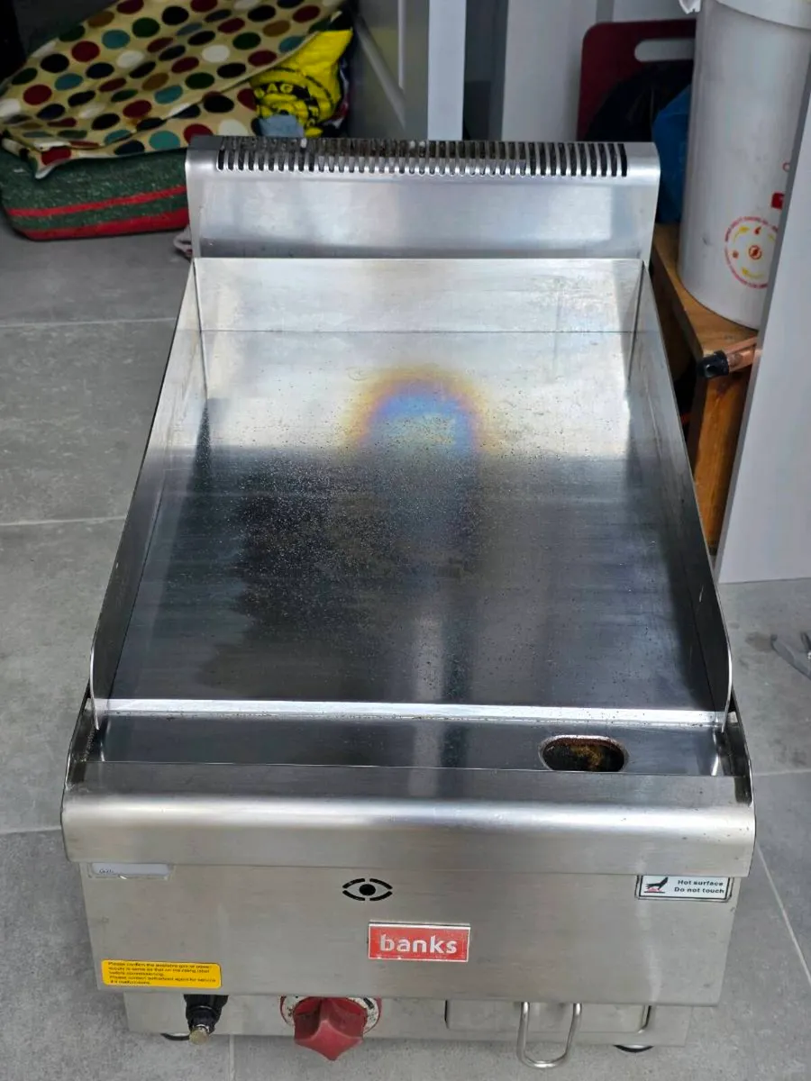 Banks Commercial Stainless Steel Gas Griddle - Image 3