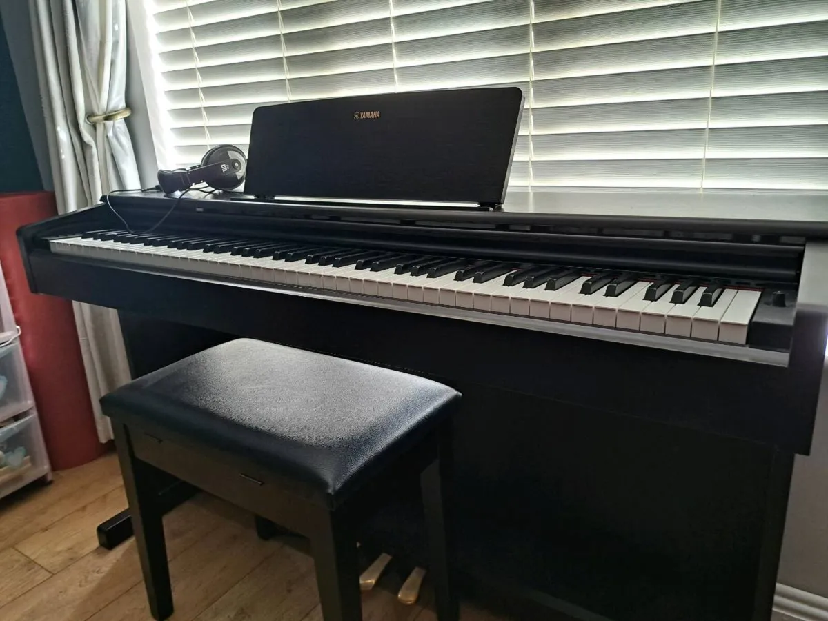 Piano , Yamaha YDP145 Digital - Image 2