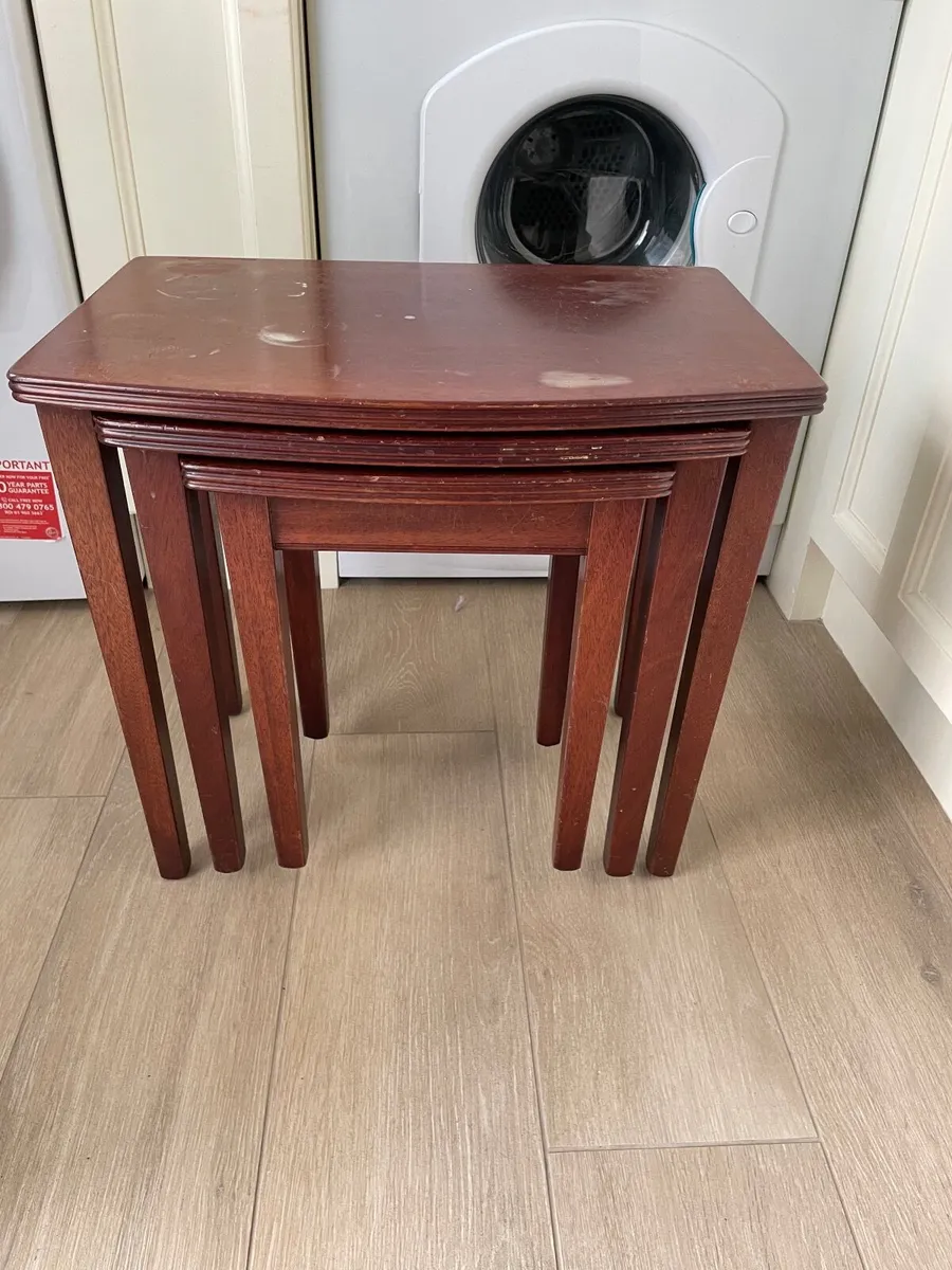 Nest of tables - Image 4