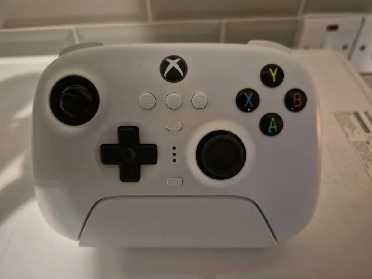 8BITDO ULTIMATE 3-MODE CONTROLLER THE BOTTOM OF TH - Image 3