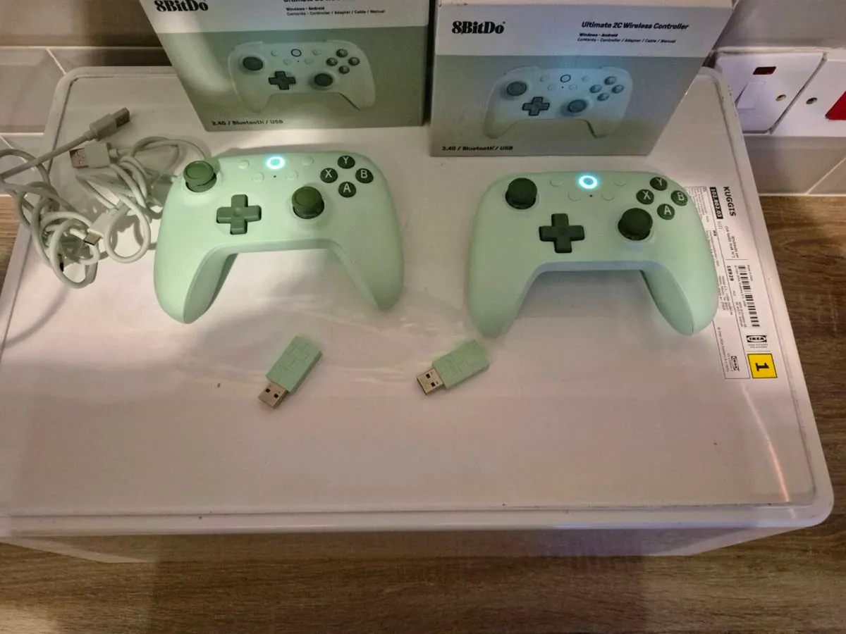 JOB LOT OF 2 CONTROLLERS 8BITDO ULTIMATE 2C WIRELE - Image 2