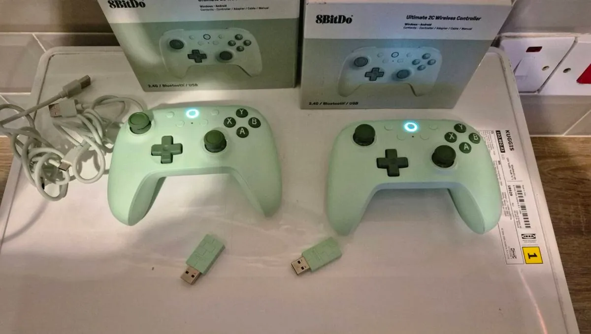 JOB LOT OF 2 CONTROLLERS 8BITDO ULTIMATE 2C WIRELE - Image 3