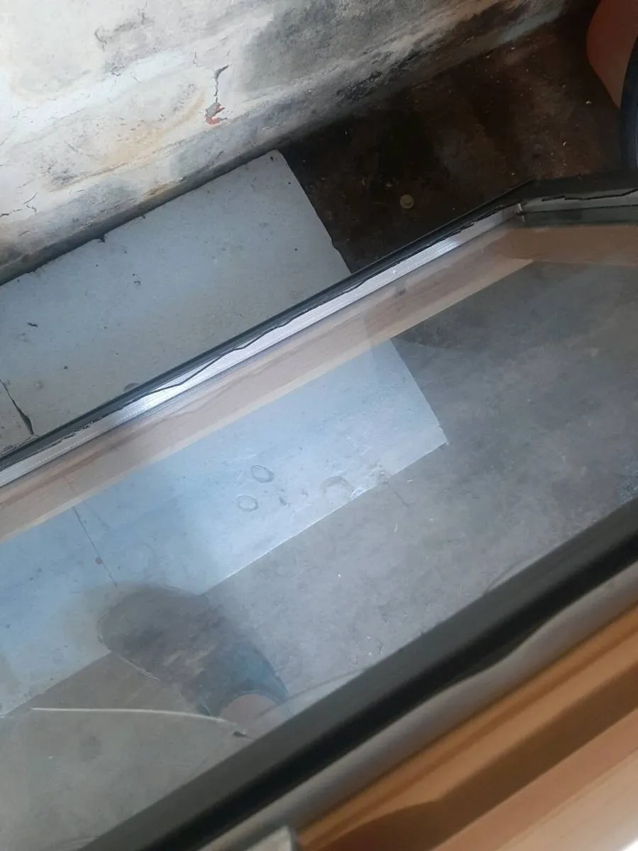 Velux window - Image 1