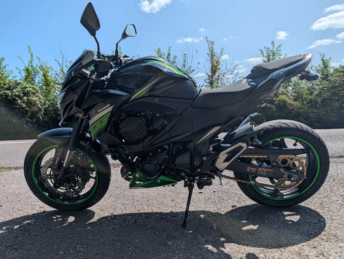 Kawasaki ZR800 2016 - Image 3