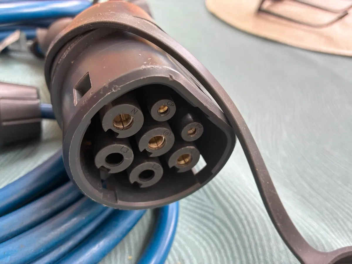 Genuine Ford EV Charging Cable - Image 2