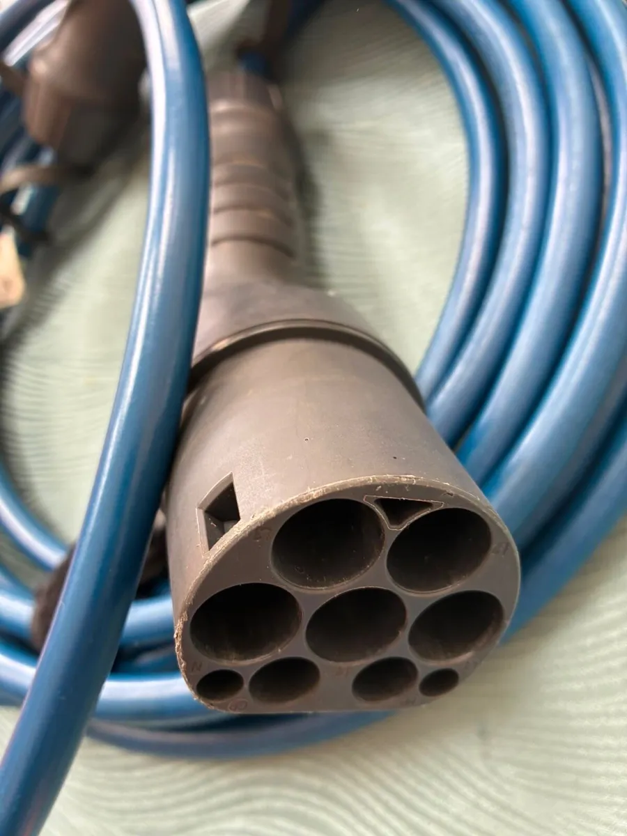 Genuine Ford EV Charging Cable - Image 3