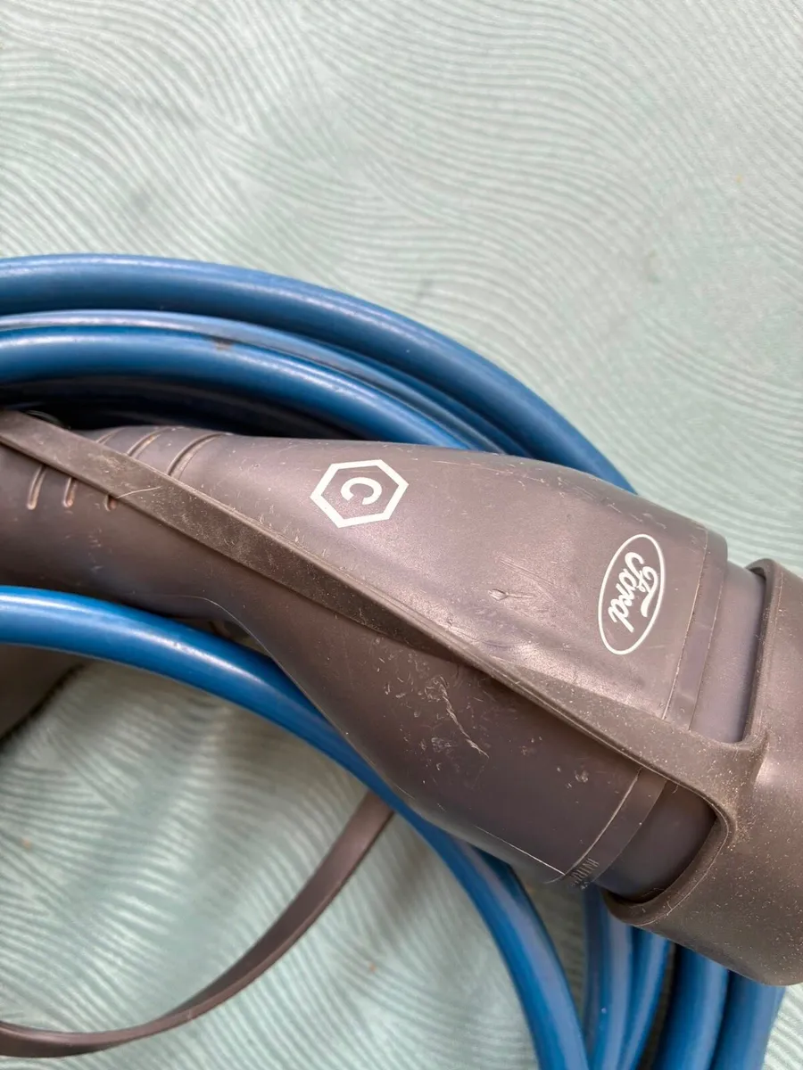 Genuine Ford EV Charging Cable - Image 4