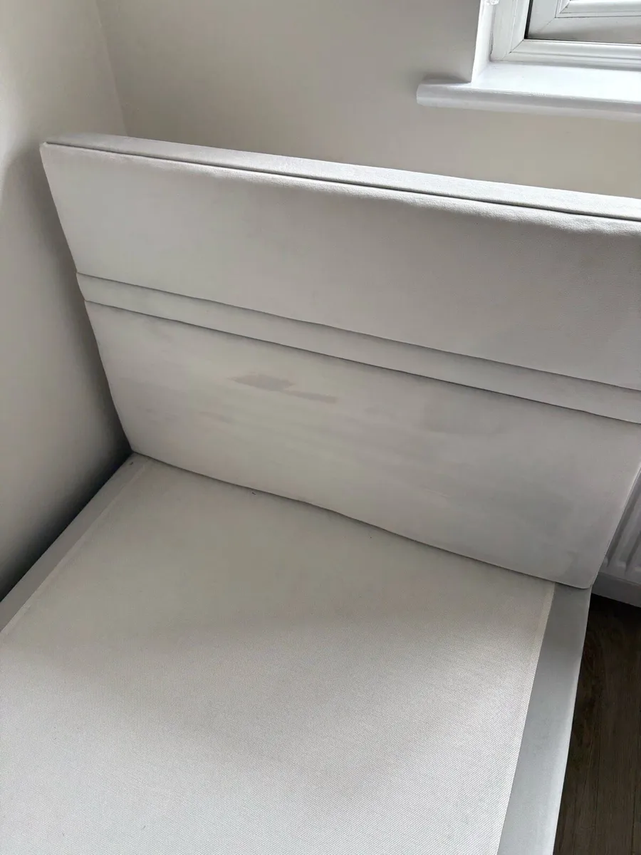 Single Bed Divan & Matching Headboard - Image 1
