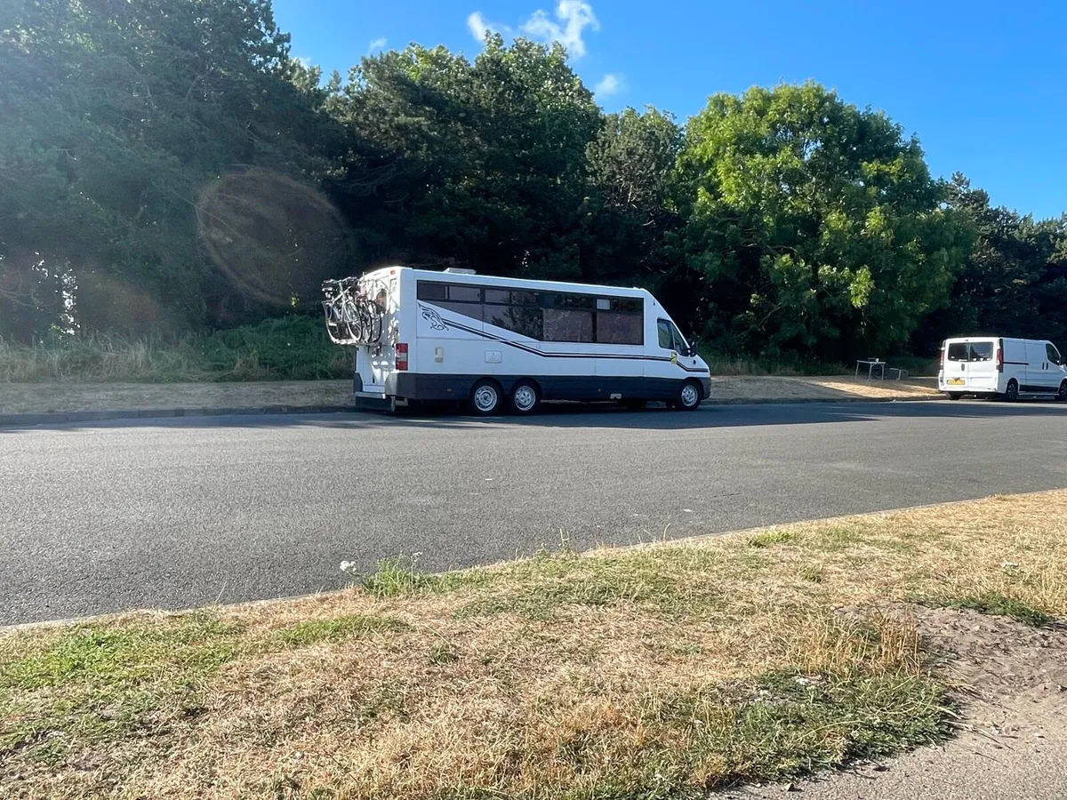 Camper van - Image 4