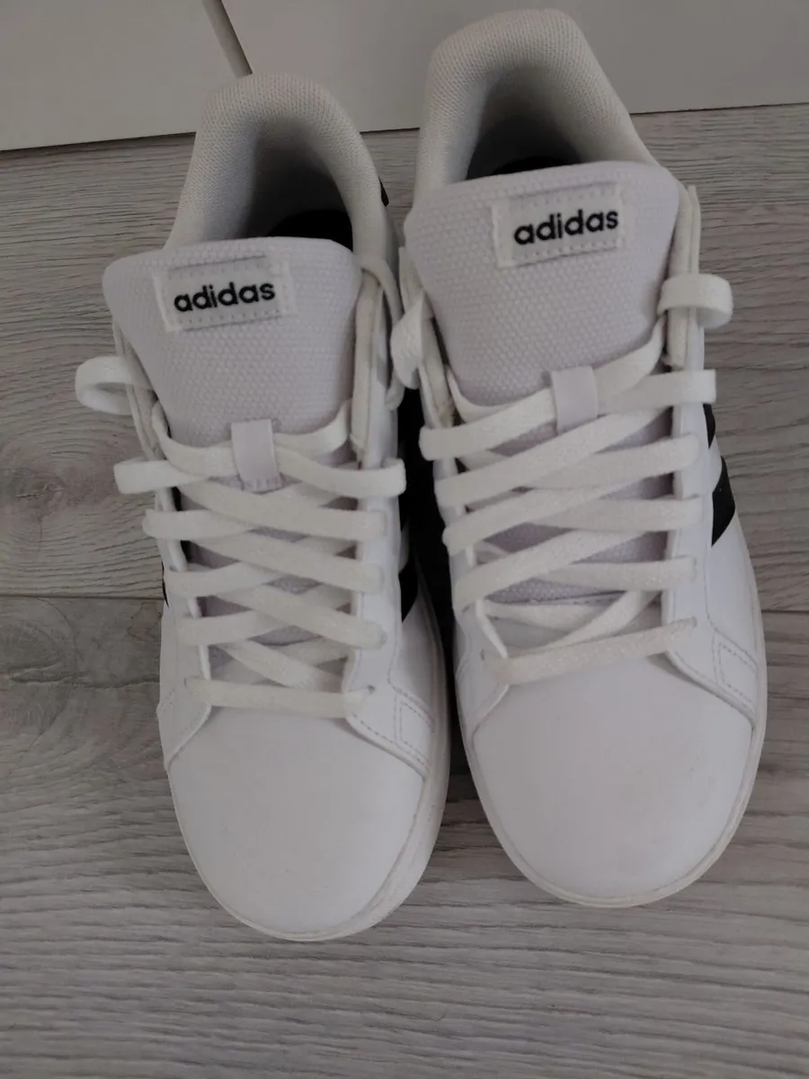 Addidas - 5.5 - Image 1