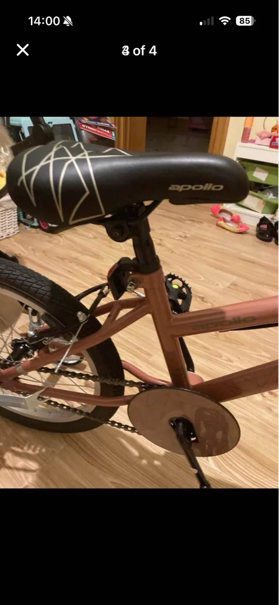 Girls 18 inch bike - Image 1