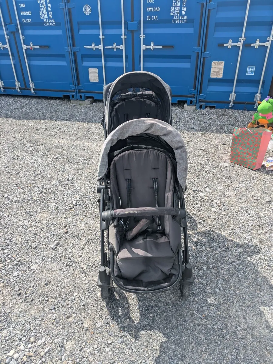 Double Baby buggy frame and seats - Image 4
