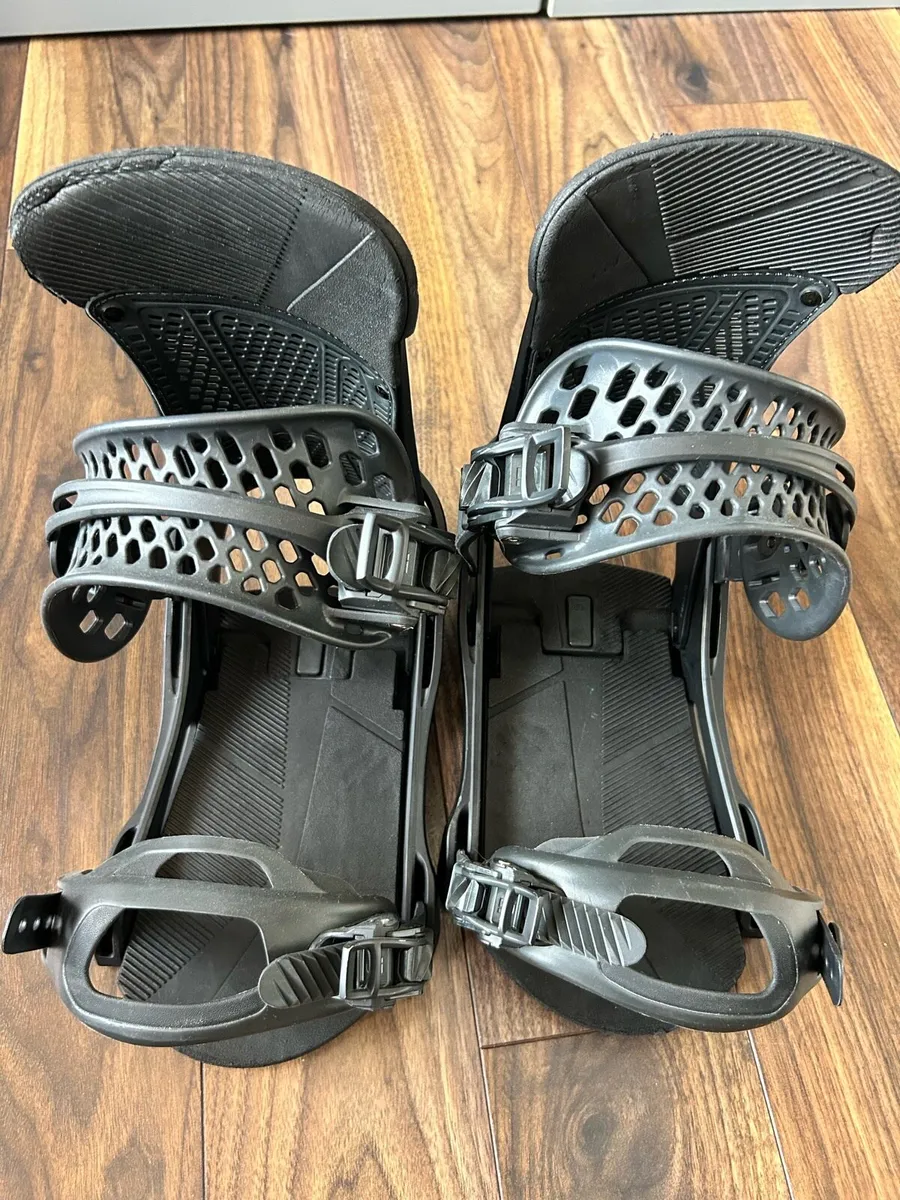 Burton Malavita snowboard bindings - Image 1